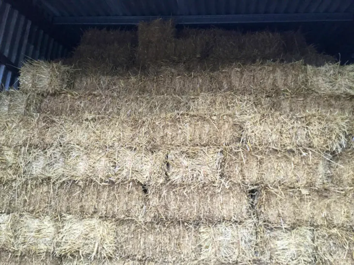 200 Bales Baled Straw (Wheat) SellMyLivestock The Online Livestock